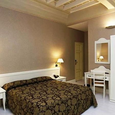 Bed and Breakfast Palazzo Riario Viterbo Esterno foto